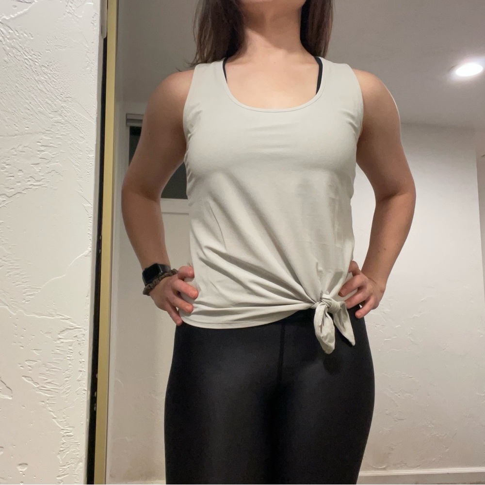 Women’s ZYIA Light Gray Tie Front Tank Top Fitted Style